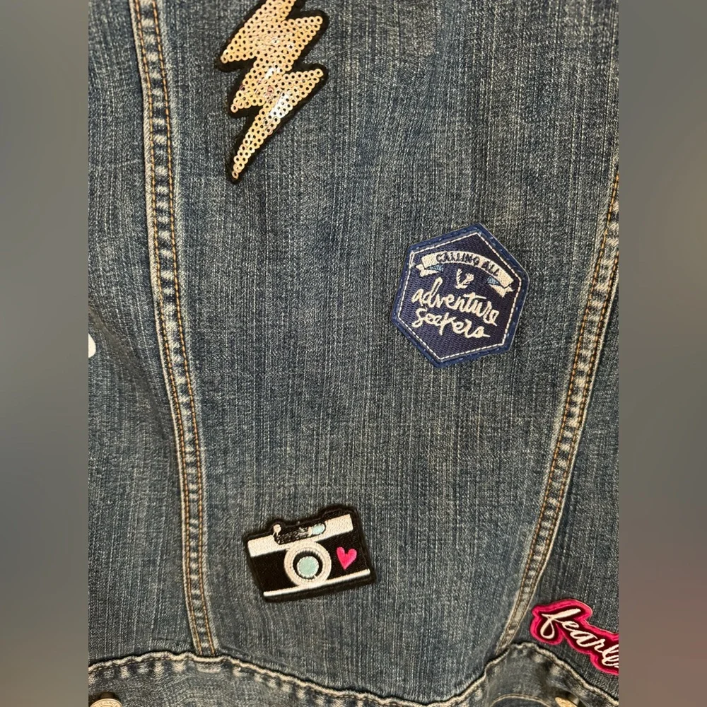 Gap Denim Jacket Coat with Custom Patches Size Medium - Picture 5 of 6